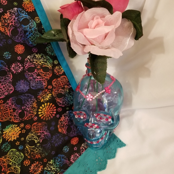 Handmade Skull Runner - Picture 2 of 10